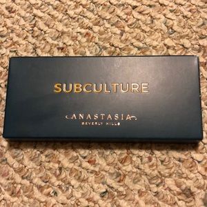 Anastasia eyeshadow pallet